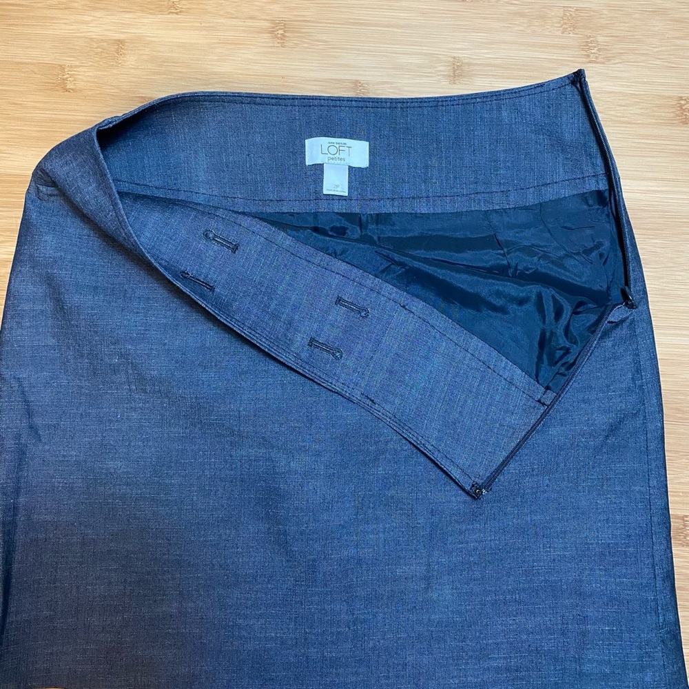 LOFT mini skirt - Picture 5 of 7